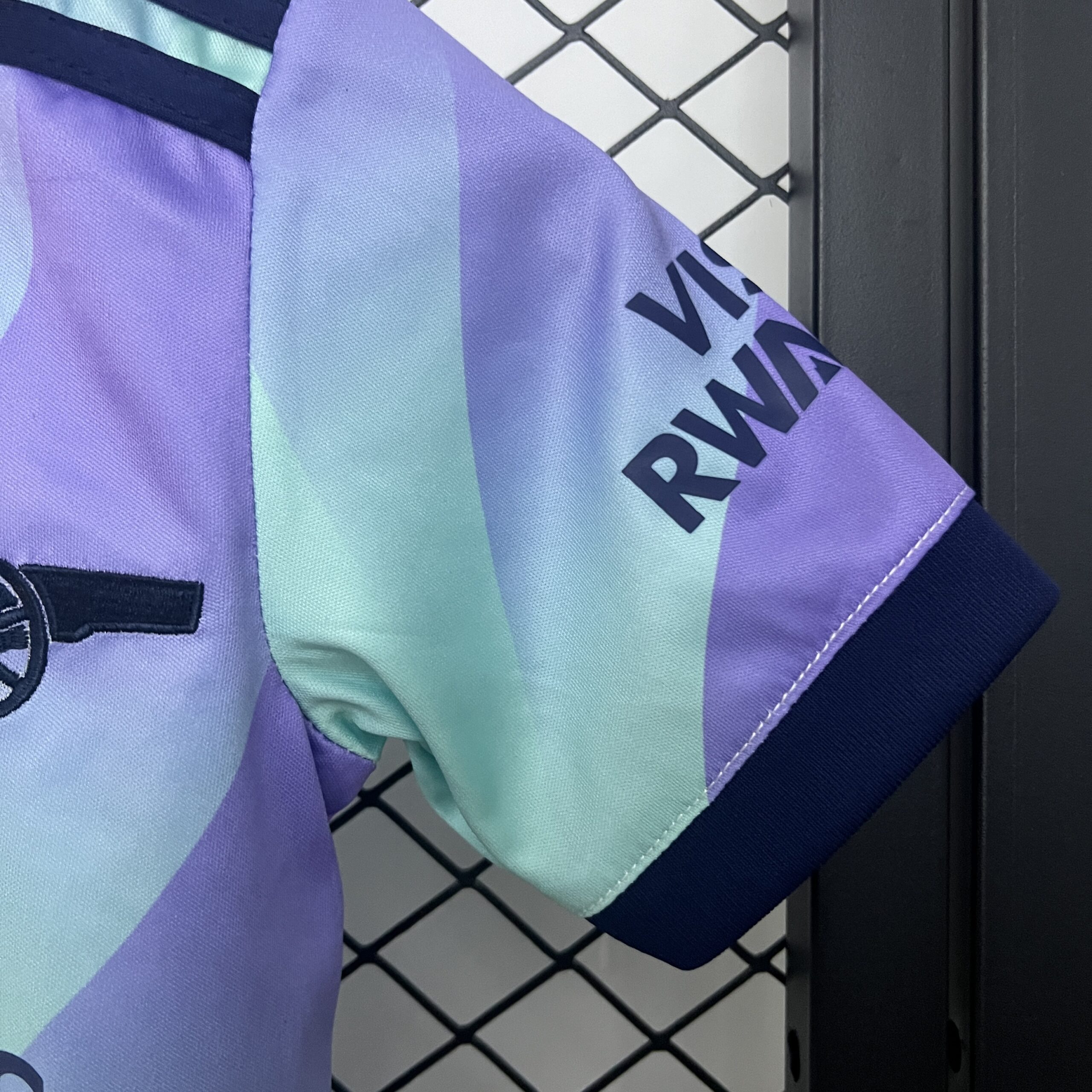 Equipación Niño Arsenal 24-25 Alternativa - Imagen 2