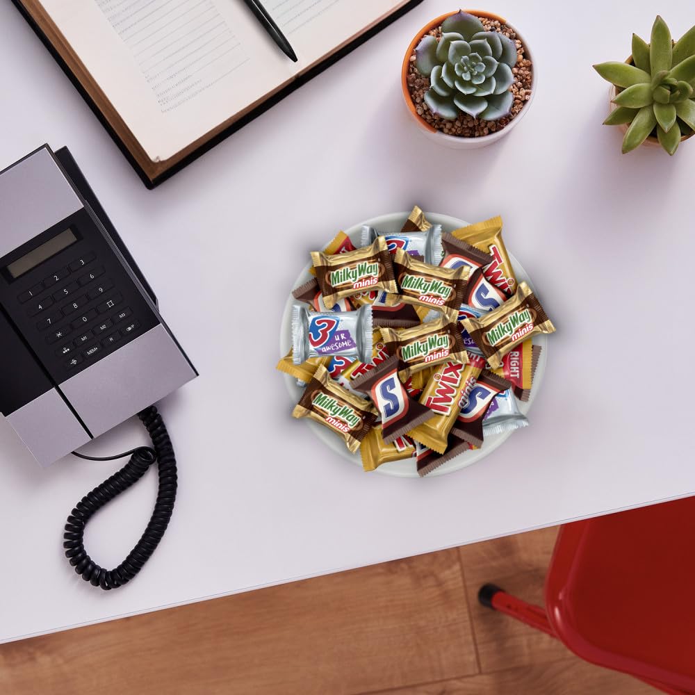 Bolsa Chocolates Minis Snickers MilkyWay Twix 3Musketeers Bolsa x 235 g - Imagen 3